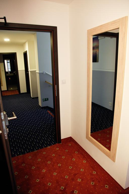 卡罗维发利 德沃夏克旅馆酒店 客房 照片